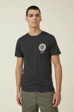 Cotton On Men Tbar Art T-Shirt