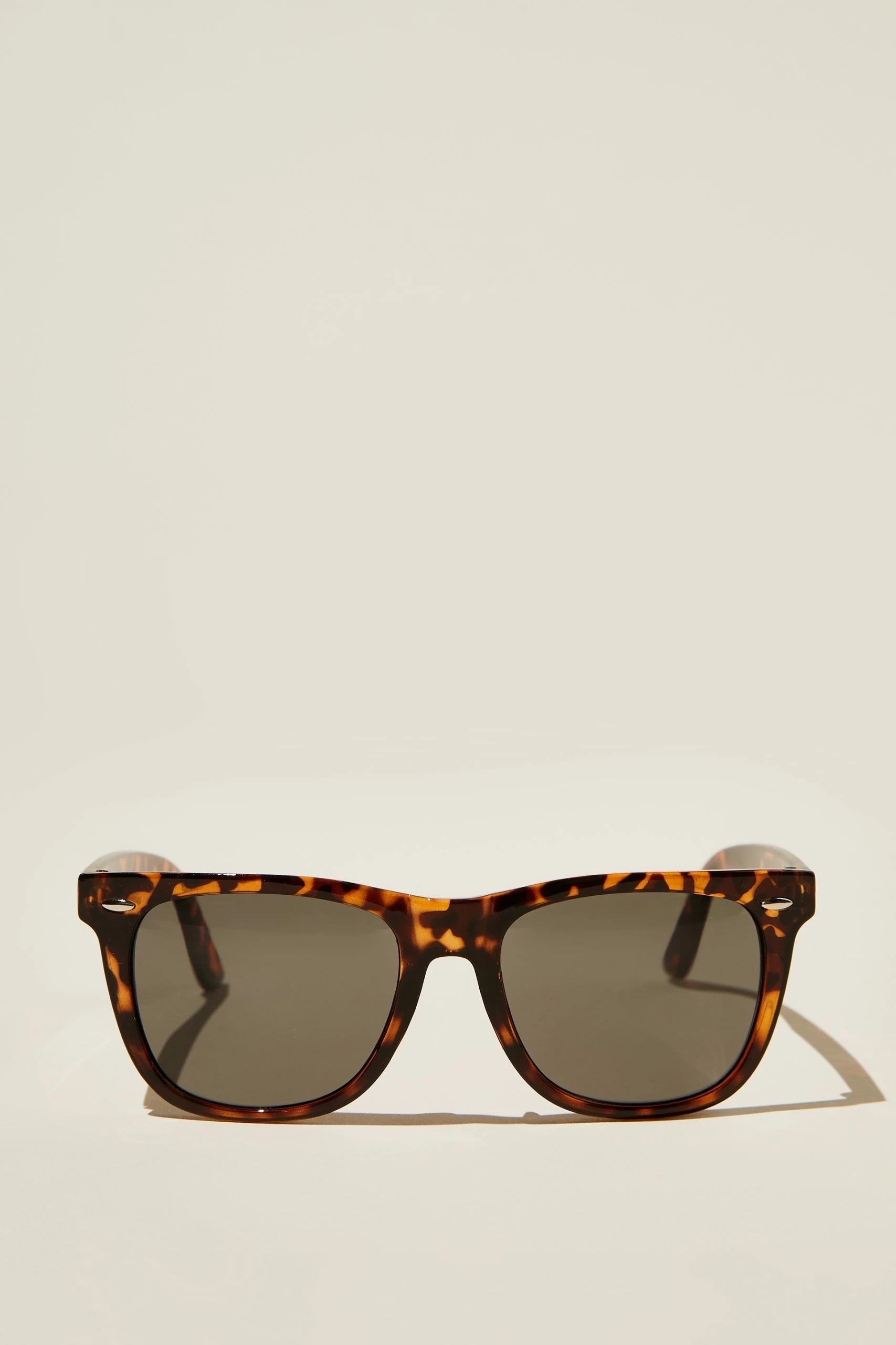 Cotton On Men Beckley Sunglasses 3 Cotton On Men Beckley Sunglasses