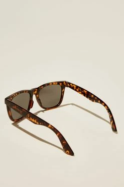 Cotton On Men Beckley Sunglasses 7 Cotton On Men Beckley Sunglasses -Cotton Shop 3611031 08 3