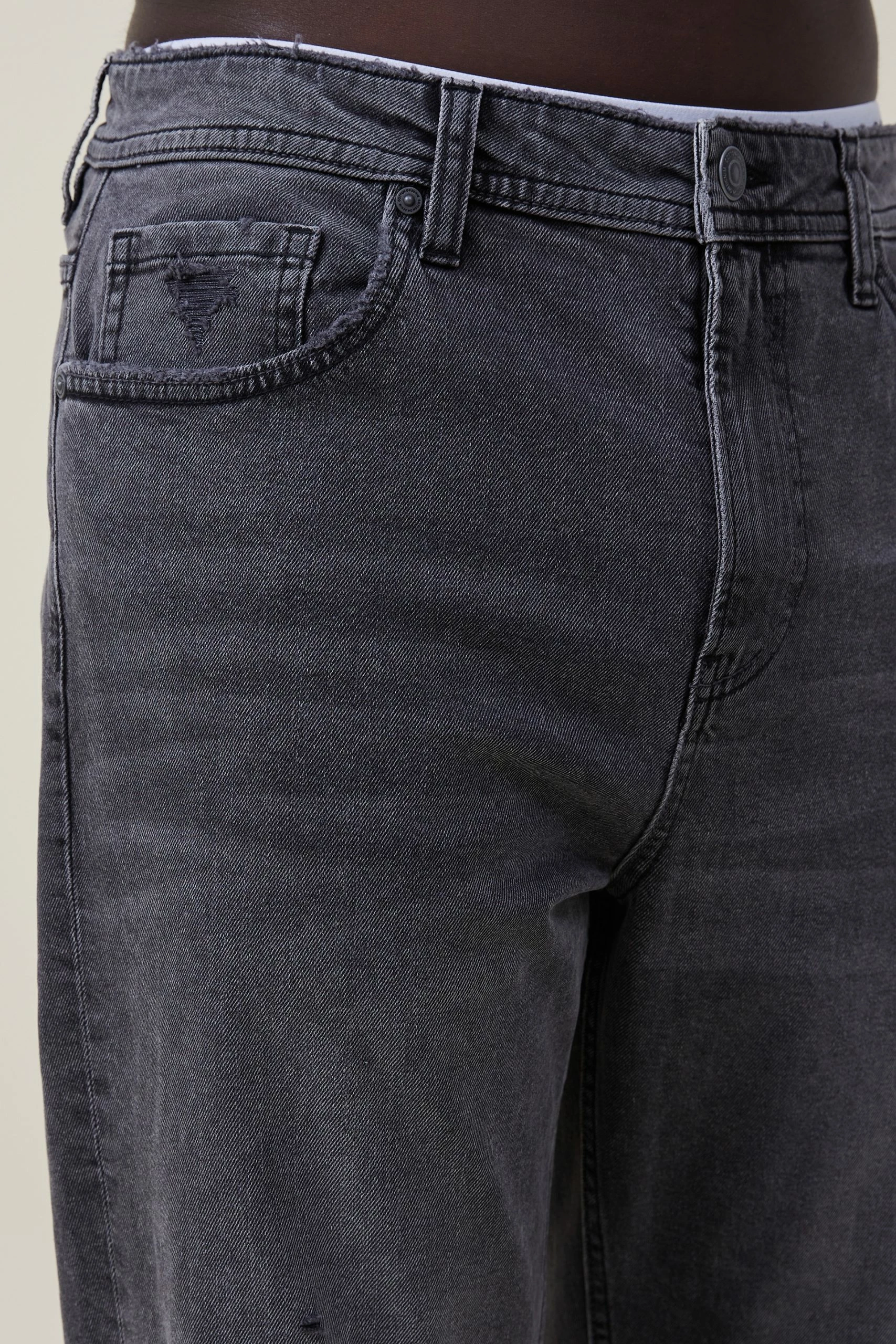Cotton On Men Relaxed Tapered Jean 5 Cotton On Men Relaxed Tapered Jean - Image 3