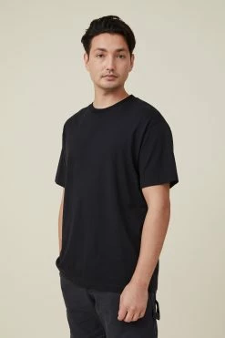Cotton On Men Organic Loose Fit T-Shirt