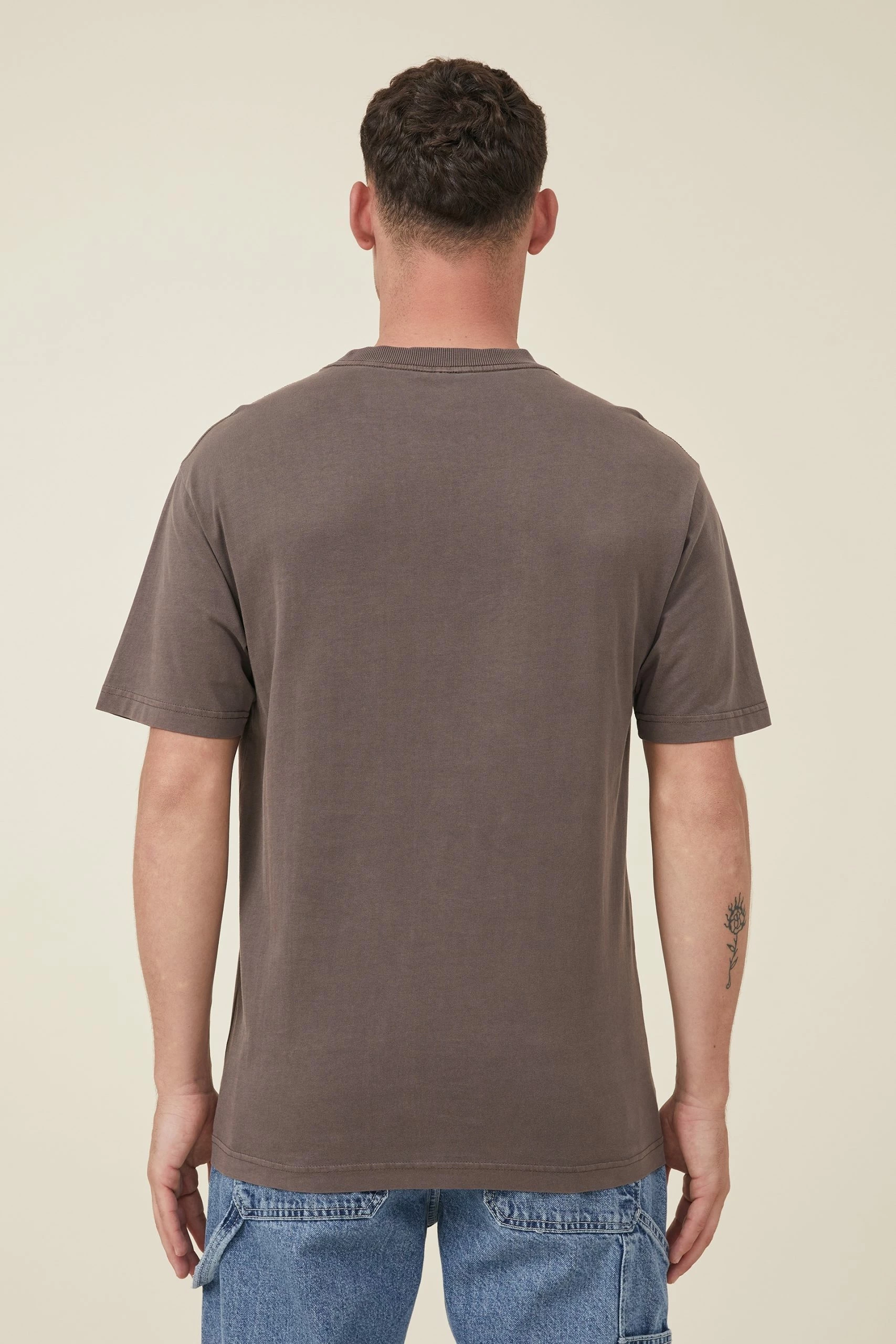 Cotton On Men Organic Loose Fit T-Shirt 5 Cotton On Men Organic Loose Fit T-Shirt - Image 3