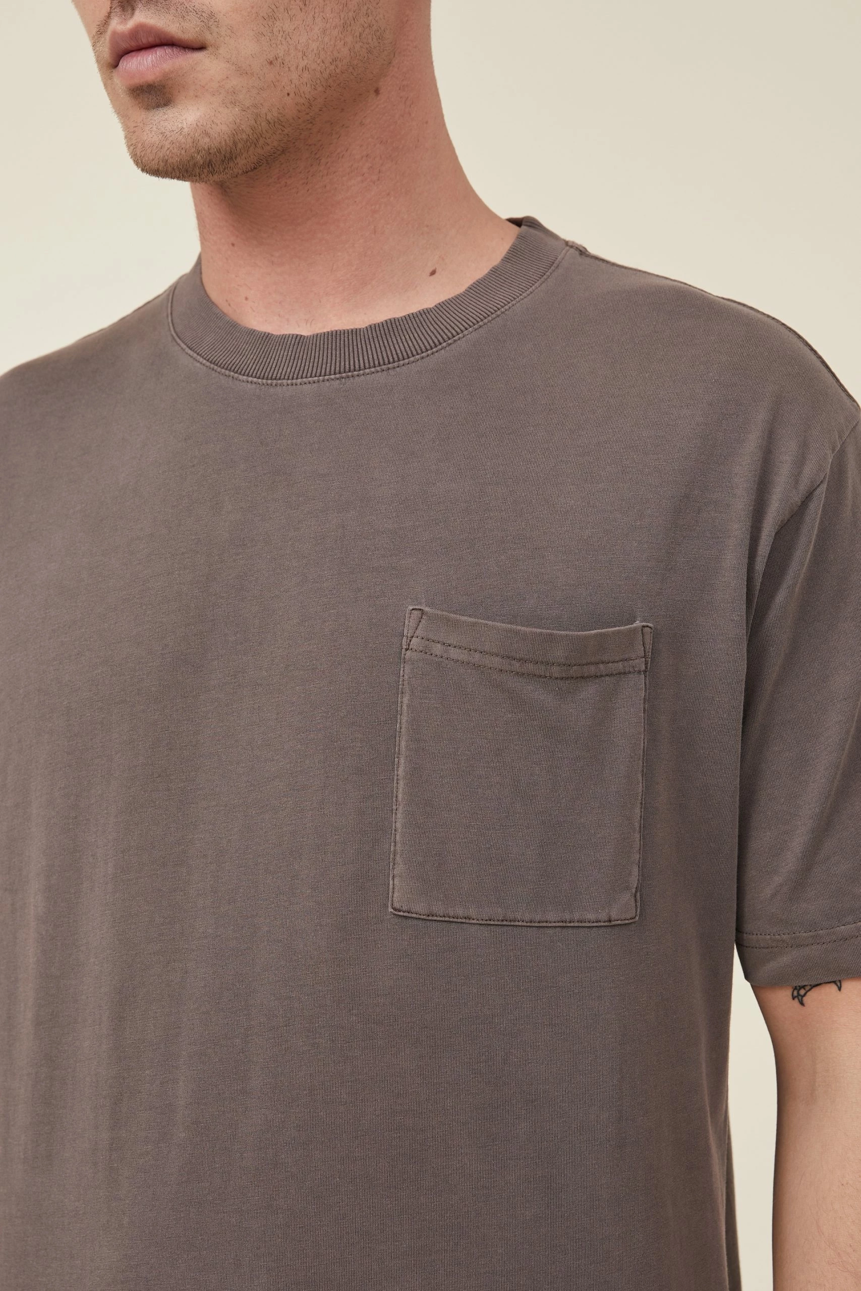 Cotton On Men Organic Loose Fit T-Shirt 6 Cotton On Men Organic Loose Fit T-Shirt - Image 4