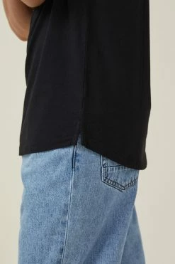 Cotton On Men Organic Longline T-Shirt 7 Cotton On Men Organic Longline T-Shirt -Cotton Shop 3611222 01 1