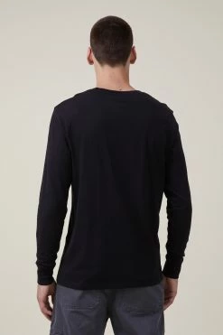 Cotton On Men Organic Long Sleeve T-Shirt 8 Cotton On Men Organic Long Sleeve T-Shirt -Cotton Shop 3611265 01 3