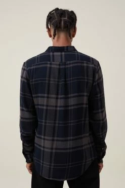 Cotton On Men Boston Long Sleeve Shirt -Cotton Shop 3611320 01 3