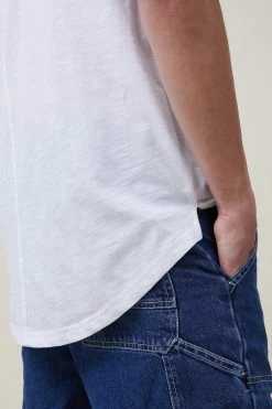 Cotton On Men Scooped Hem T-Shirt 7 Cotton On Men Scooped Hem T-Shirt -Cotton Shop 3611468 31 1