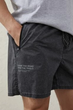 Cotton On Men Mountain Tech Short -Cotton Shop 3611595 07 4