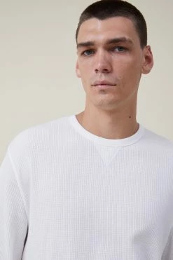 Cotton On Men Textured Long Sleeve Tshirt 10 Cotton On Men Textured Long Sleeve Tshirt -Cotton Shop 3611693 03 4