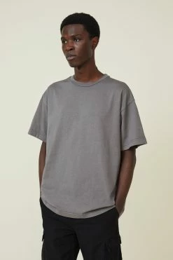 Cotton On Men Heavy Weight T-Shirt