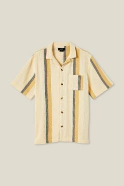 Cotton On Men Palma Short Sleeve Shirt 11 Cotton On Men Palma Short Sleeve Shirt -Cotton Shop 3611928 15 5