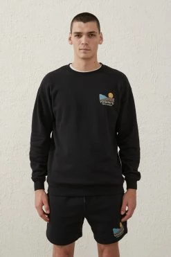 Cotton On Men Active Graphic Fleece Short -Cotton Shop 3611965 10 4