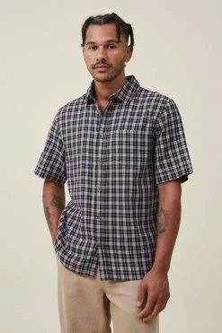 Cotton On Men Eddie Short Sleeve Shirt