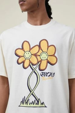 Cotton On Men Smiley Loose Fit T-Shirt -Cotton Shop 3612043 02 4