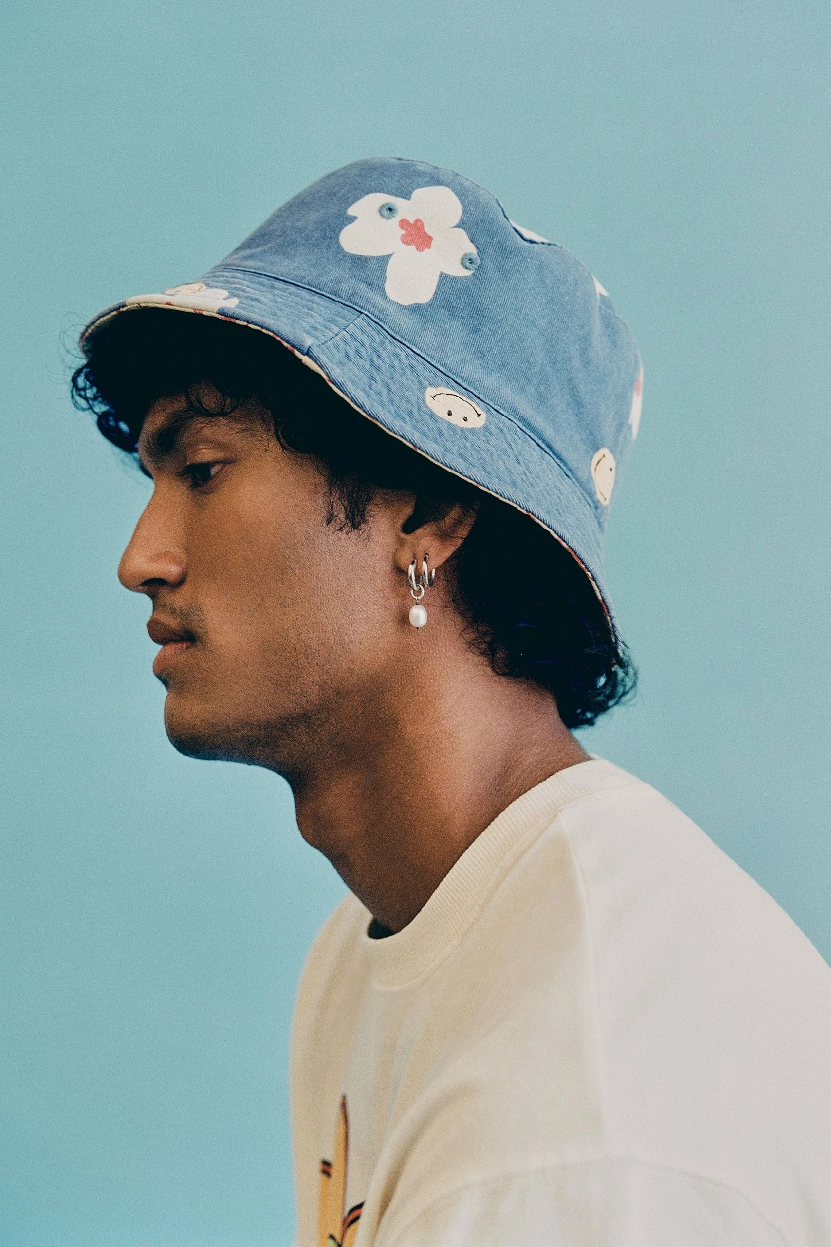 Cotton On Men Smiley Bucket Hat 3 Cotton On Men Smiley Bucket Hat
