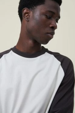 Cotton On Men Raglan Long Sleeve T-Shirt -Cotton Shop 3612093 01 4